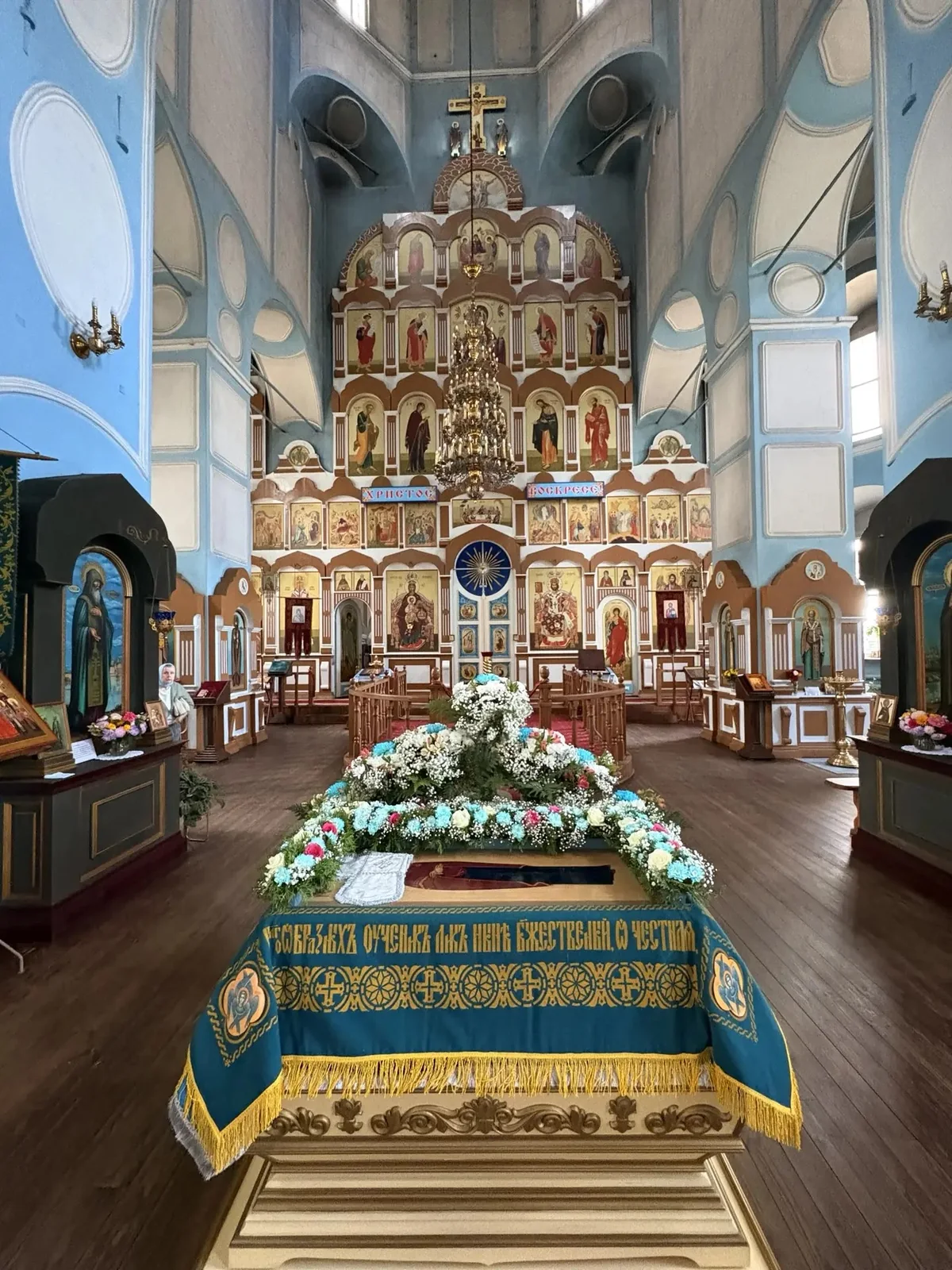 Праздничное убранство Успенского собора