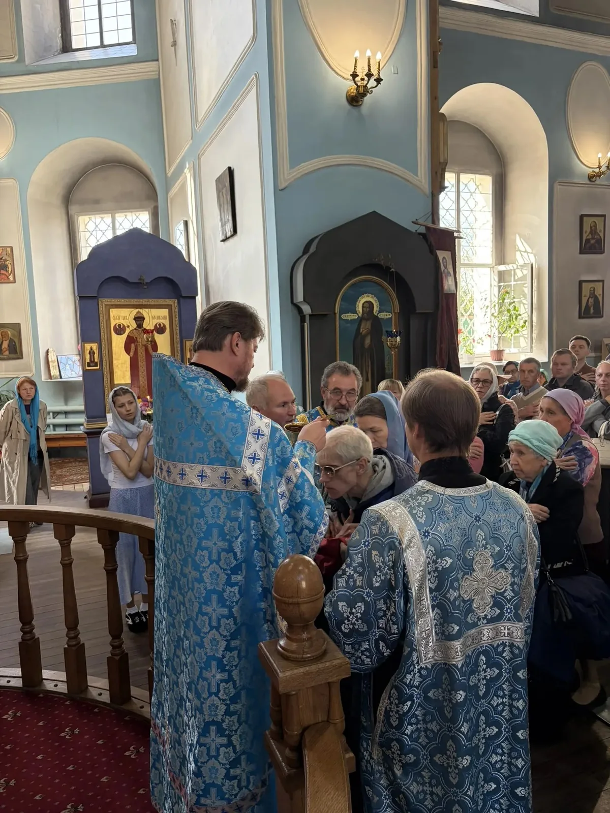 Праздничная Божественная литургия в Успенском соборе
